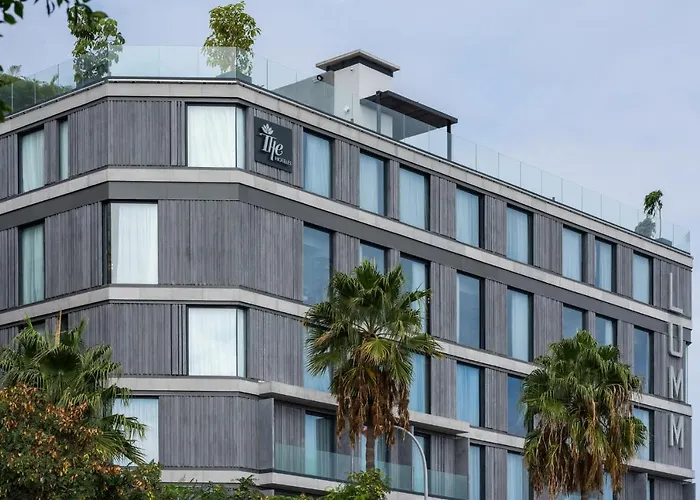 Livvo Lumm Hotel 4*